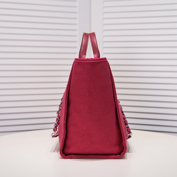 シャネルバッグ背面デザイン